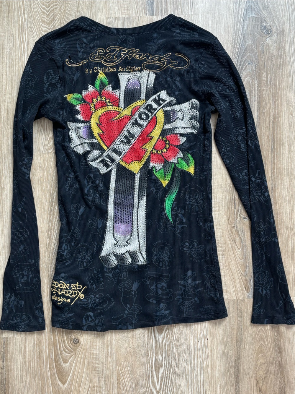 Y2K Ed Hardy by Christian Audigier New York Cross Rhinestone Thermal Long Sleeve - Picture 4 of 8